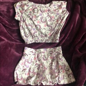 Beautiful 2 piece set with unicorns